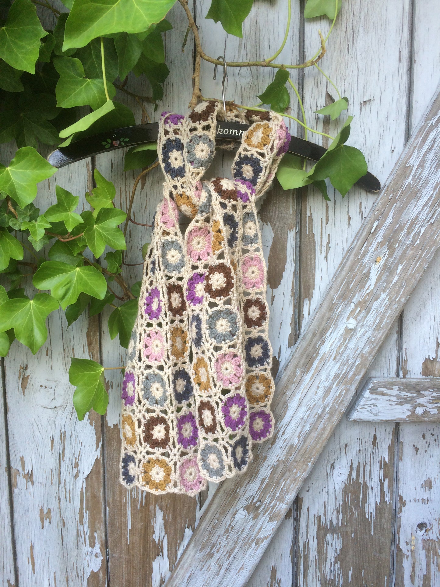 Eugenais Scarf