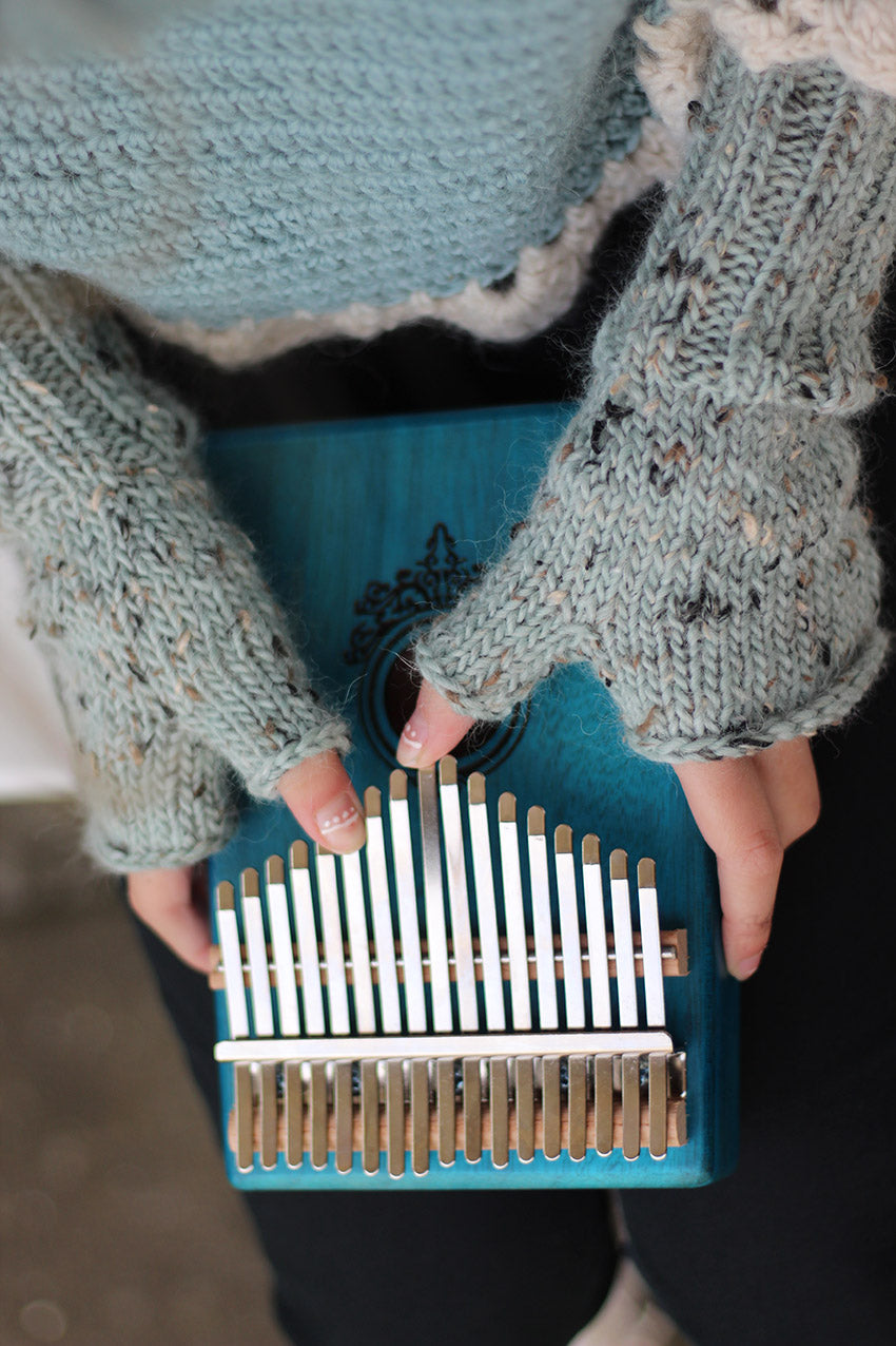 Chestnut Mittens