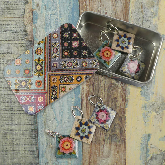 "Hæklet Blomst" Strikkemarkør -  Emma Ball