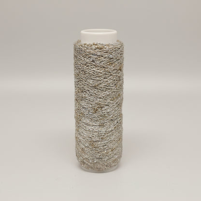 Sternenstaub – Glimmer und Metall